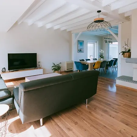 Maison Le Basta *