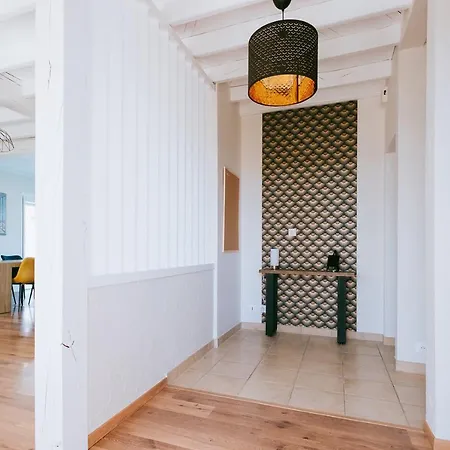 Maison Le Basta * Begaar