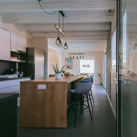 Vakantiehuis Maison Le Basta *