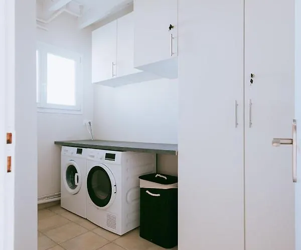 Maison Le Basta Begaar